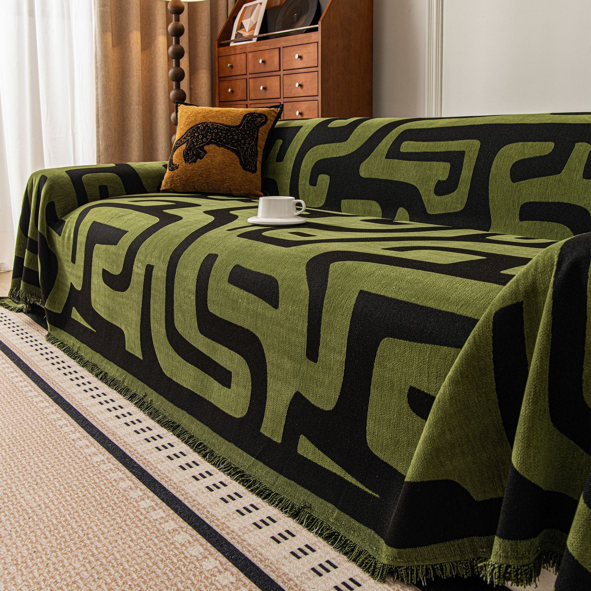 Chenille Sofa Throw Blanket – All-Season, Non-Slip & Cat Scratch Resistant | Decorative Couch Cover for Living Room, Bedroom & Office